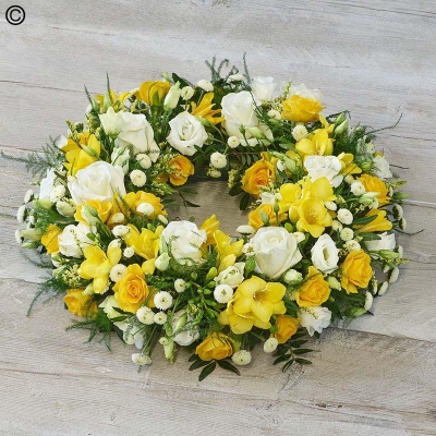 Scented Yellow Wreath