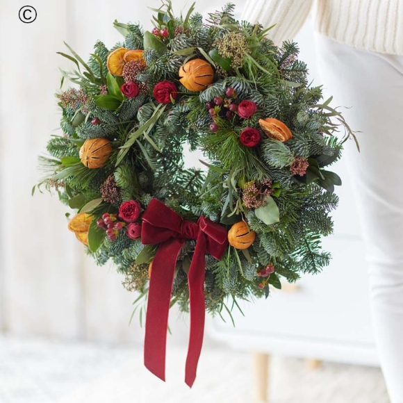 Extra Lovely Classic Christmas Wreath