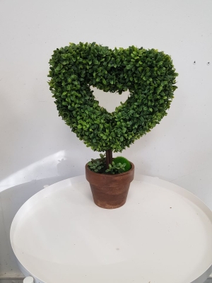 Artificial green heart plant